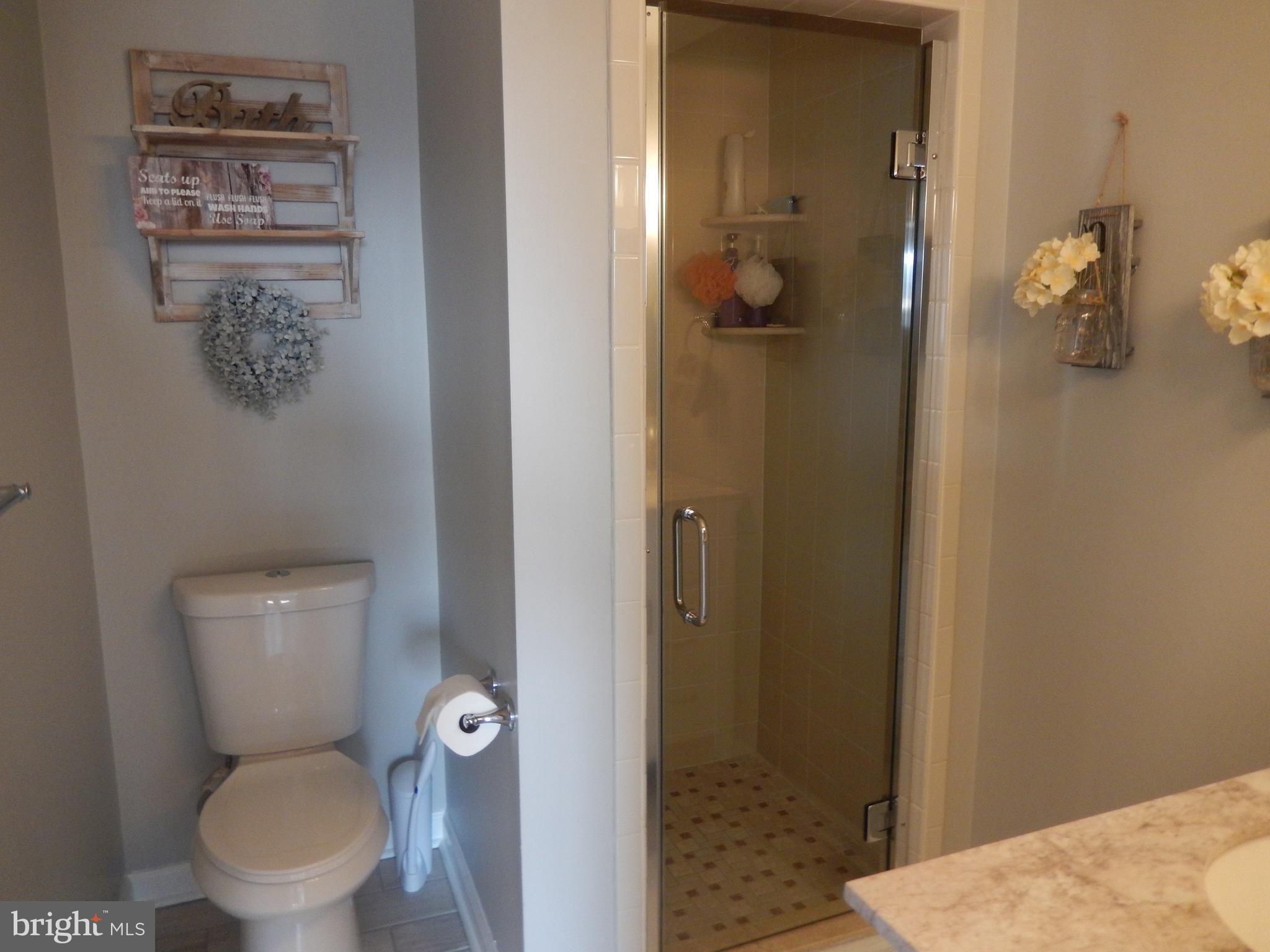 3209 Kilburn Road Philadelphia, PA 19114 - Photo 18 of 29 Master Bath