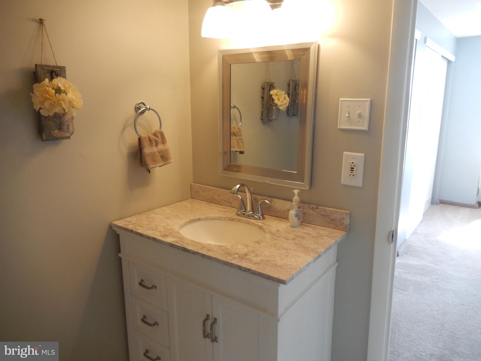 3209 Kilburn Road Philadelphia, PA 19114 - Photo 19 of 29 Master Bath