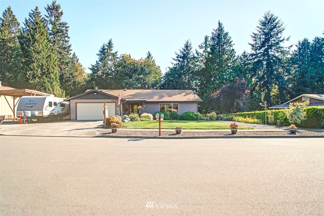 3011 Rozewood Drive Northeast Bremerton, WA 98310 - Photo 2 of 24 Gallery Image 2