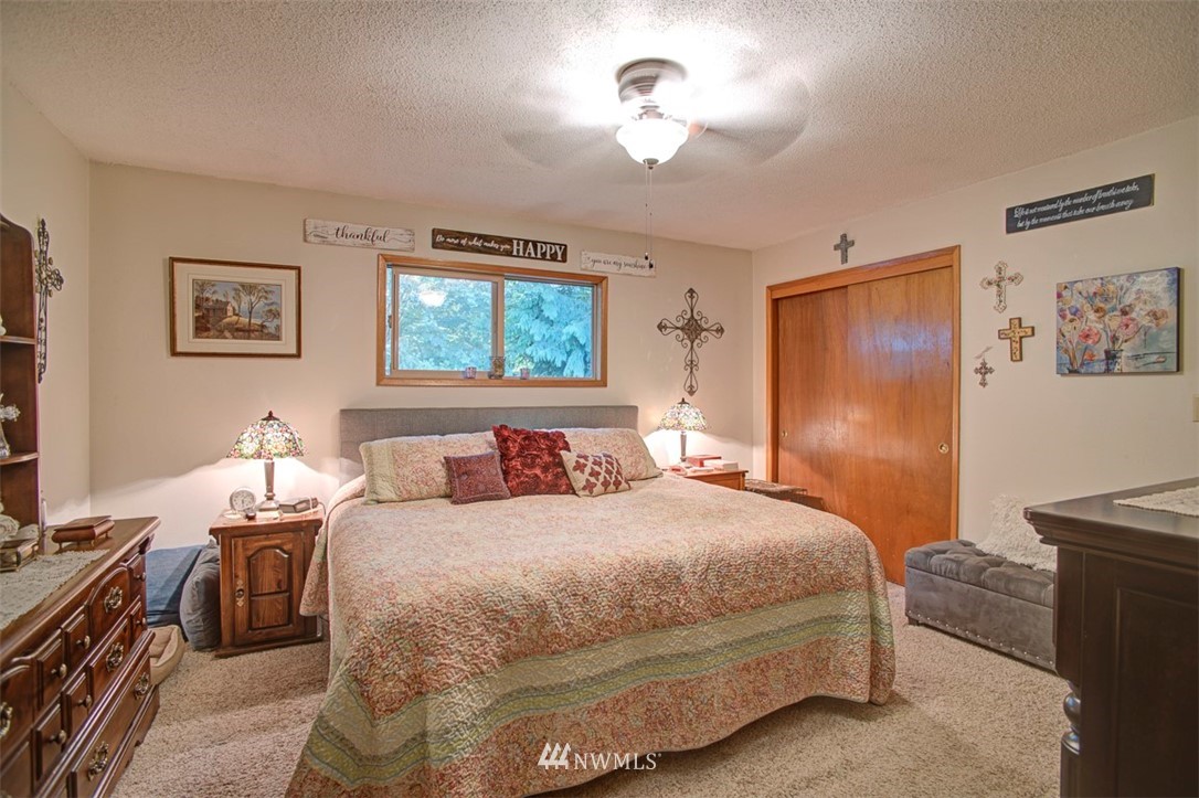 3011 Rozewood Drive Northeast Bremerton, WA 98310 - Photo 15 of 24 Gallery Image 15