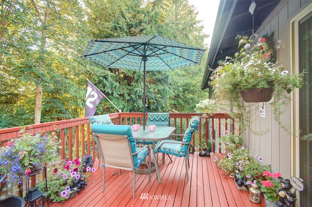 3011 Rozewood Drive Northeast Bremerton, WA 98310 - Photo 16 of 24 Gallery Image 16