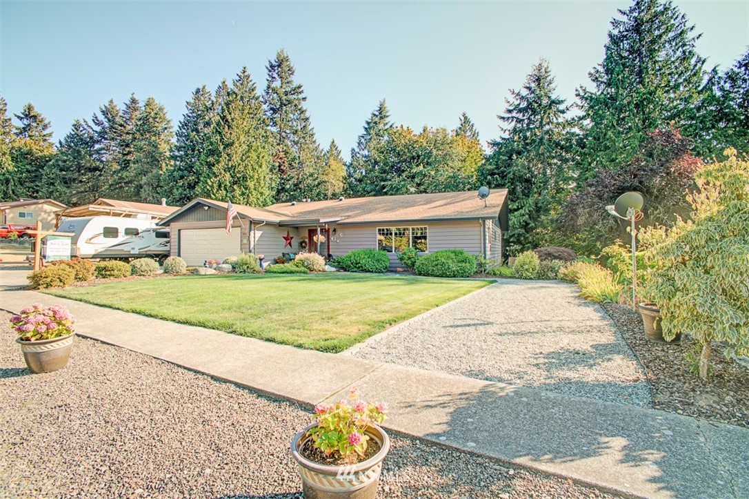 3011 Rozewood Drive Northeast Bremerton, WA 98310 - Photo 3 of 24 Gallery Image 3