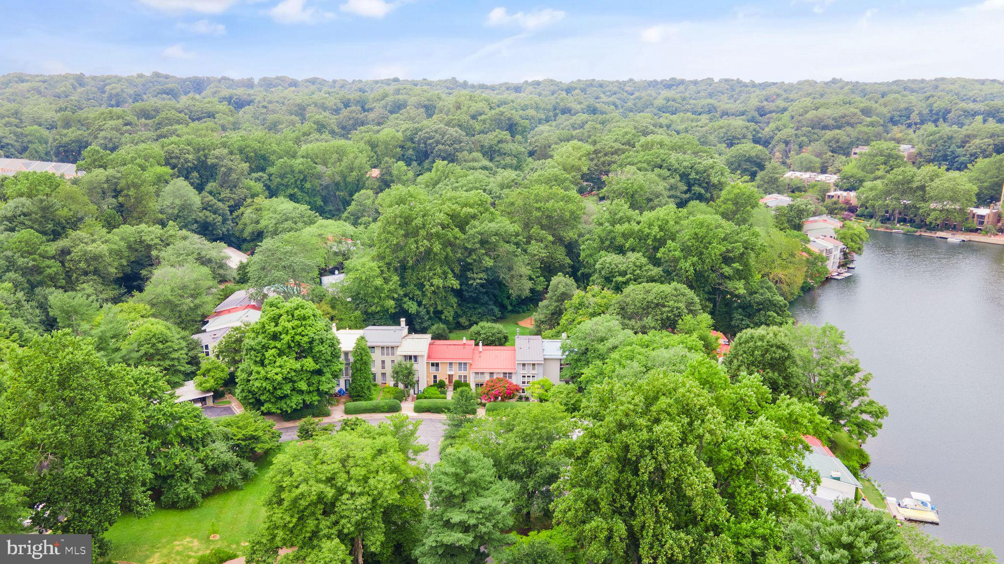 11428 Orchard Lane Reston, VA 20190 - Photo 51 of 59