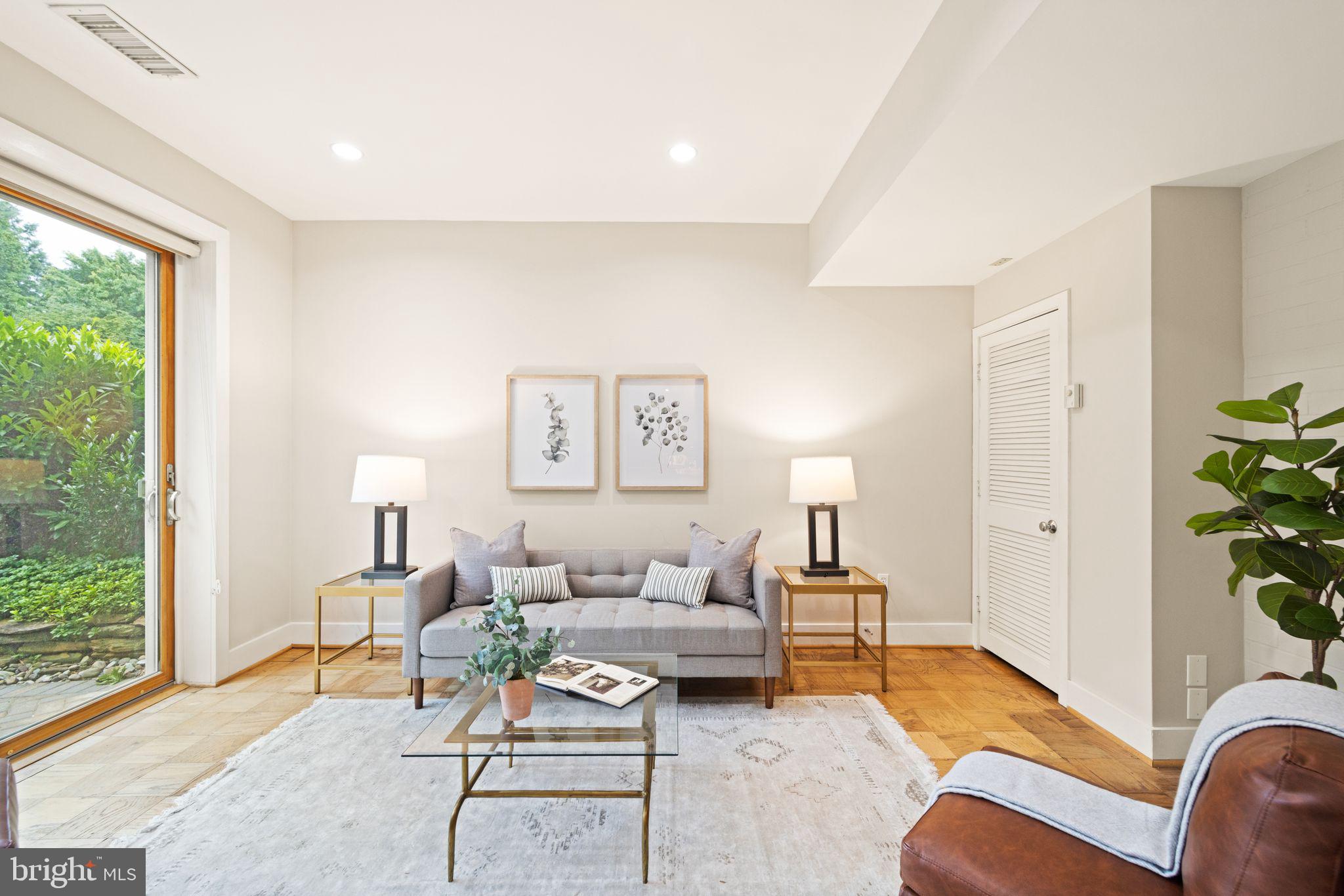 11428 Orchard Lane Reston, VA 20190 - Photo 6 of 59