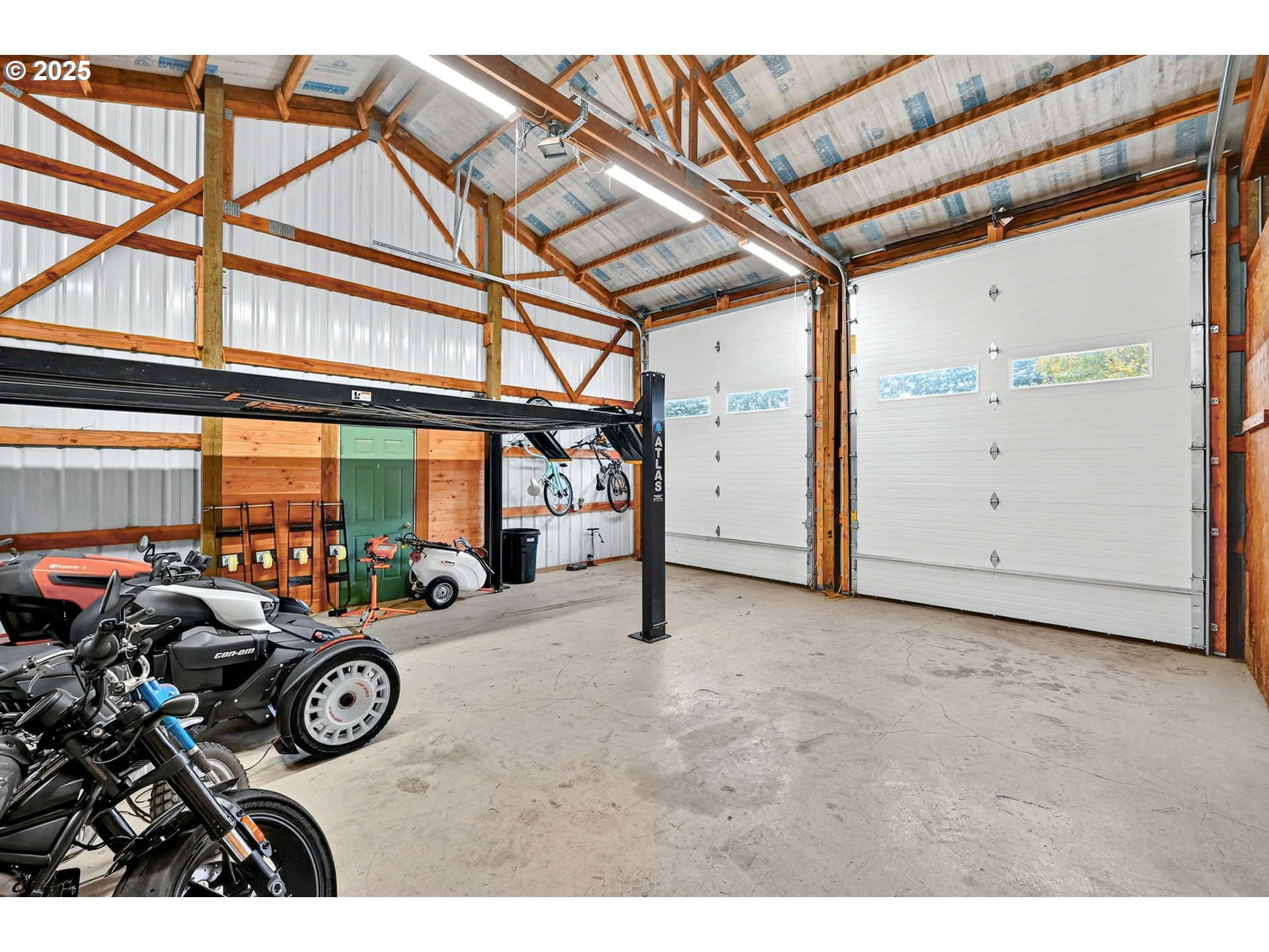 37902 Southeast Porter Road Estacada, OR 97023 - Photo 39 of 48 a view of a room with gym equipment