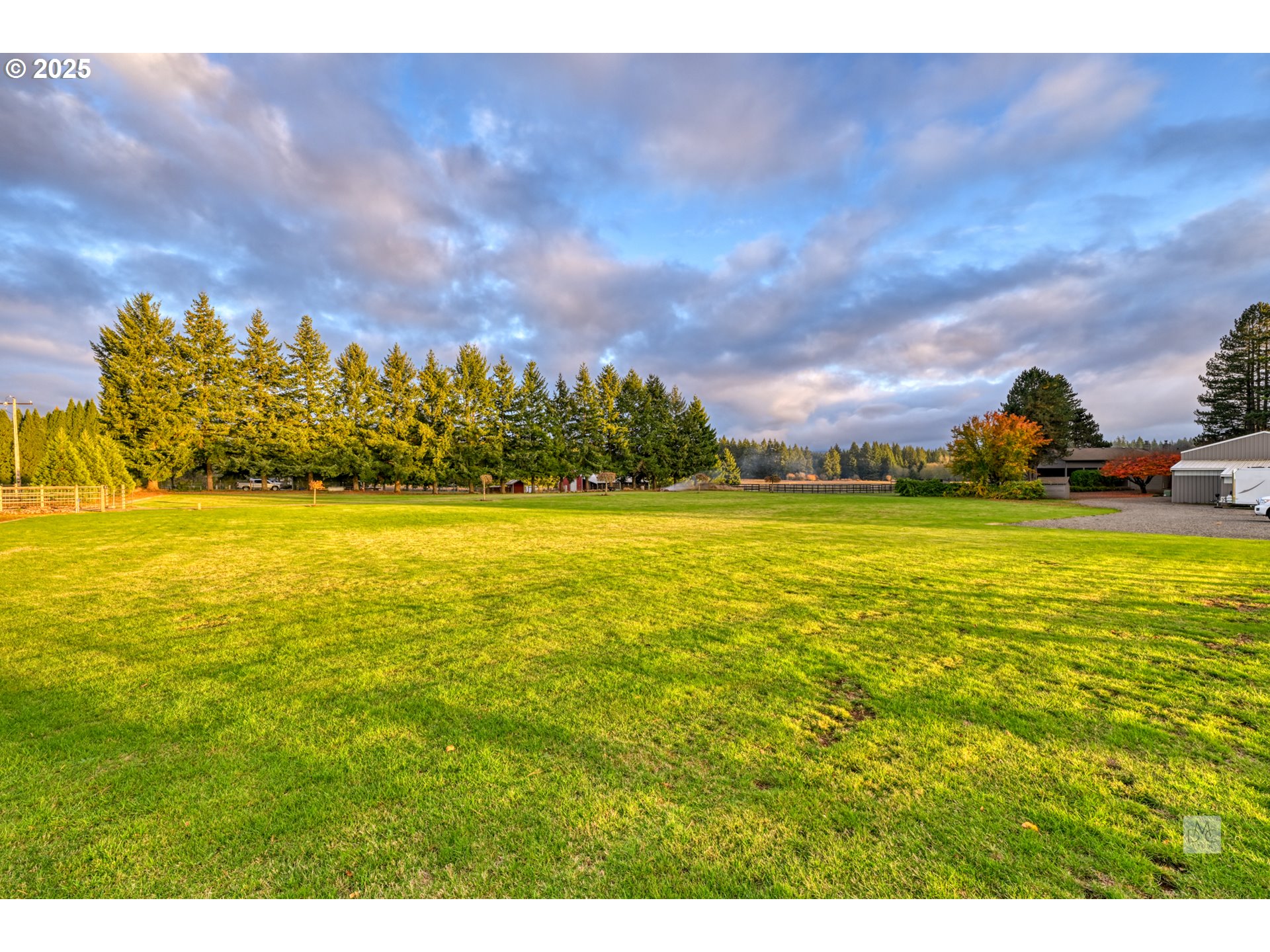 37902 Southeast Porter Road Estacada, OR 97023 - Photo 44 of 48 a view of an ocean and a mountain