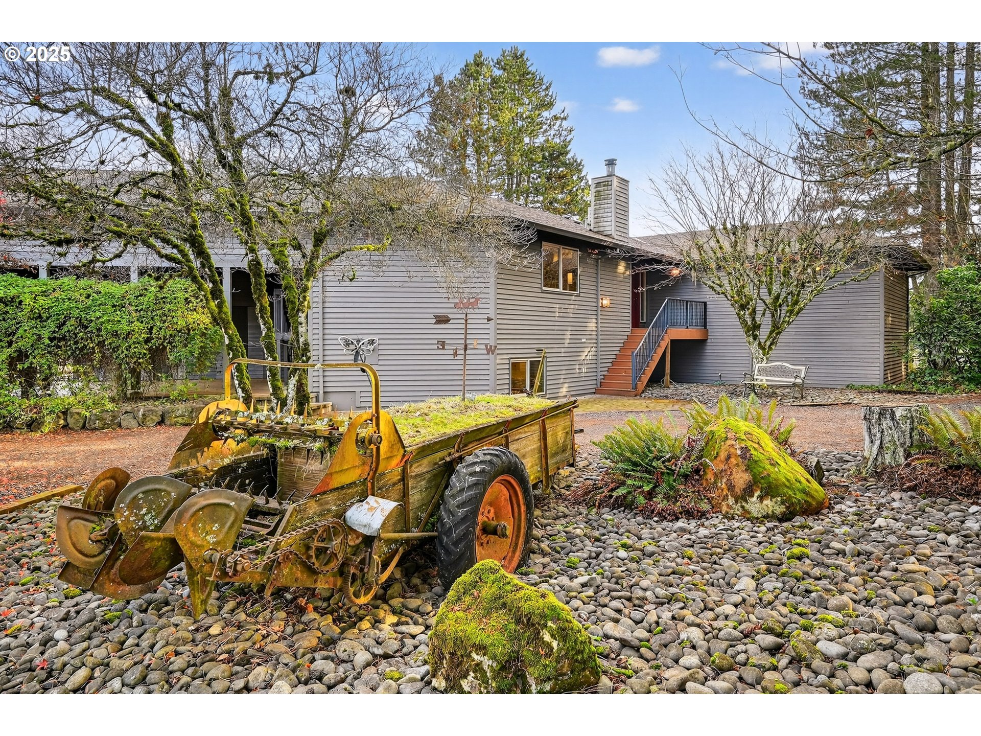 37902 Southeast Porter Road Estacada, OR 97023 - Photo 5 of 48 a view of yard with swimming pool
