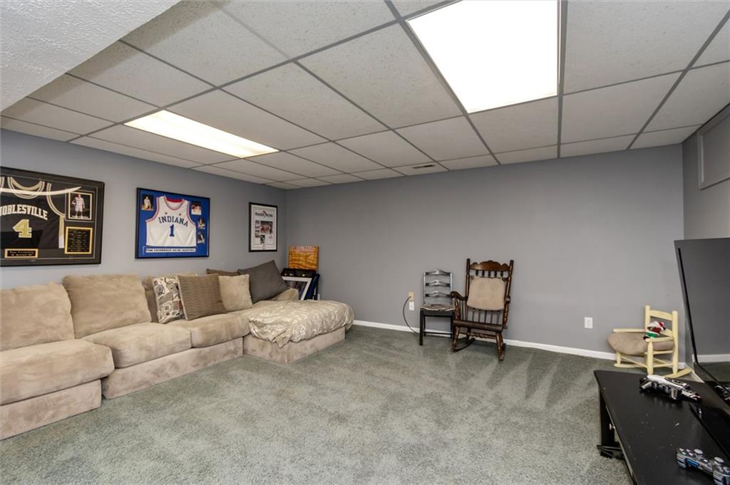 13195 Knoll Ridge Fishers, IN 46038 - Photo 22 of 25 Gallery Image 22