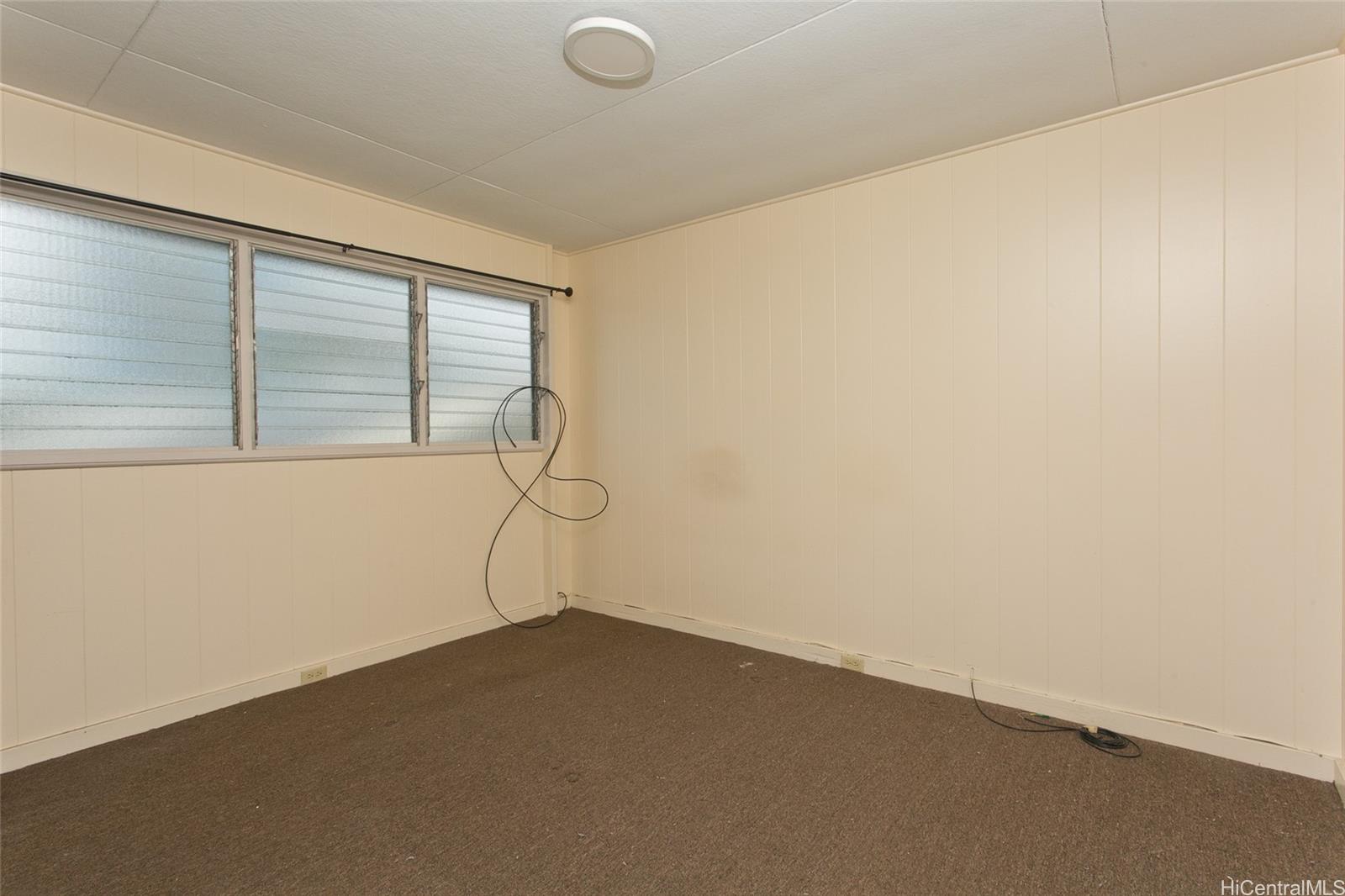 750 Makaleka Avenue Honolulu, HI 96816 - Photo 15 of 19 a view of a small space