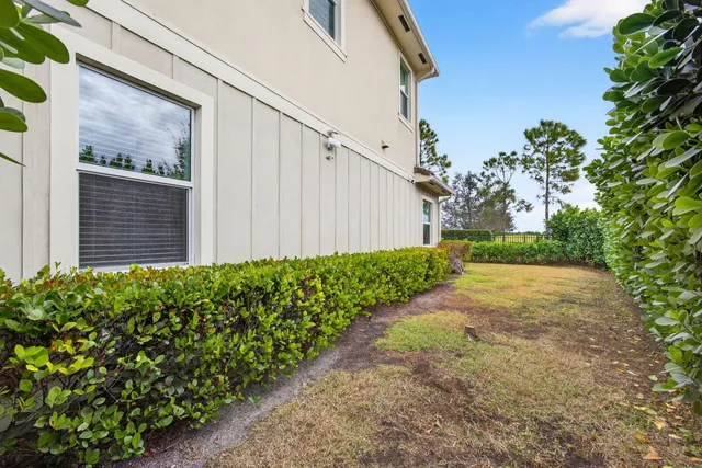 $1,150,000 | 984 Sterling Pine Place, Loxahatchee, FL 33470