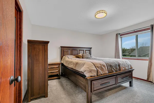 $325,000 | 548 11th Avenue Northeast, Melrose, MN 56352