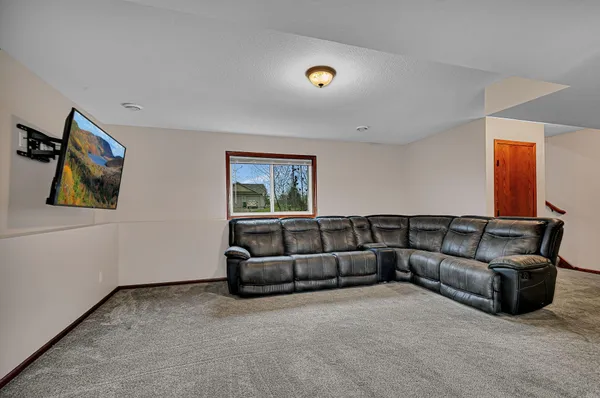 $325,000 | 548 11th Avenue Northeast, Melrose, MN 56352