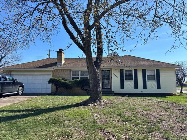 $210,000 | 13429 Winchester Avenue, Grandview, MO 64030
