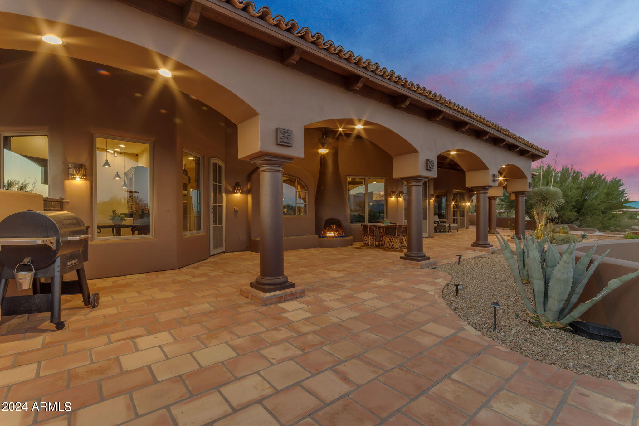 13330 East Jomax Road Scottsdale, AZ 85262 - Photo 32 of 164 26-web-or-mls-26_332_a4m_ext tw