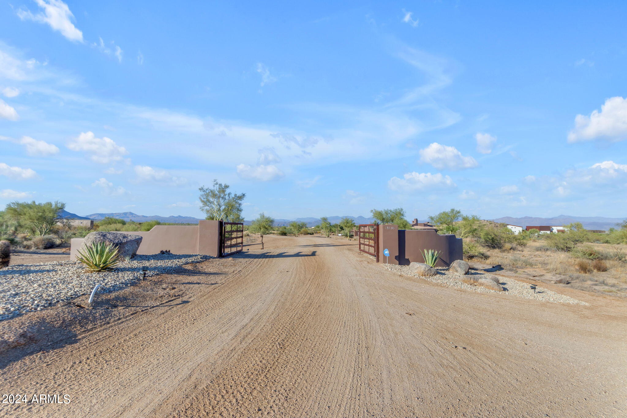 13330 East Jomax Road Scottsdale, AZ 85262 - Photo 46 of 164 213-web-or-mls-213_338_a4m_ext tw