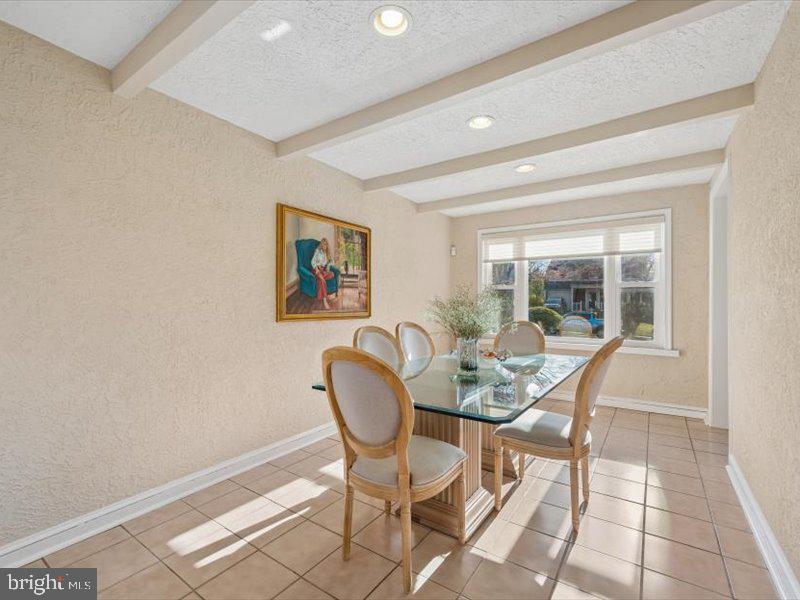 1723 Ridgeway Road Havertown, PA 19083 - Photo 21 of 35 a dining room with furniture and window