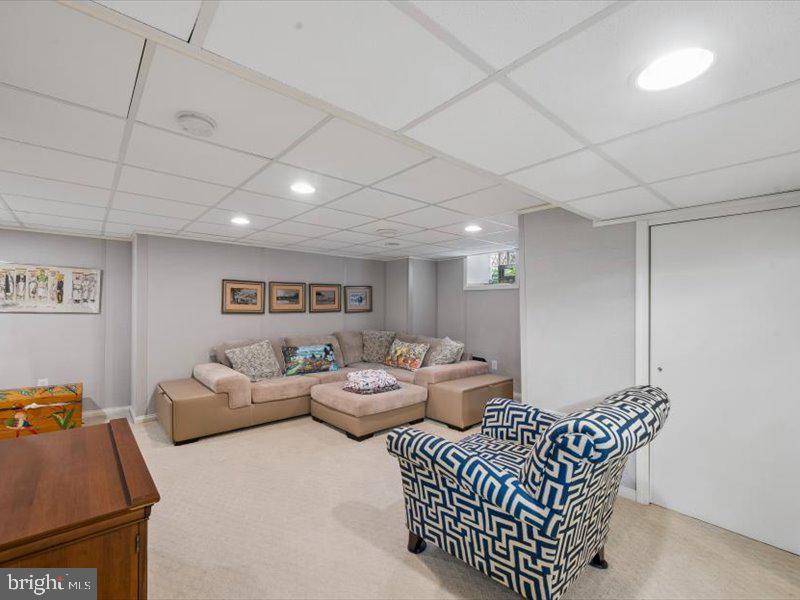 1723 Ridgeway Road Havertown, PA 19083 - Photo 32 of 35 a living room with furniture and a couch