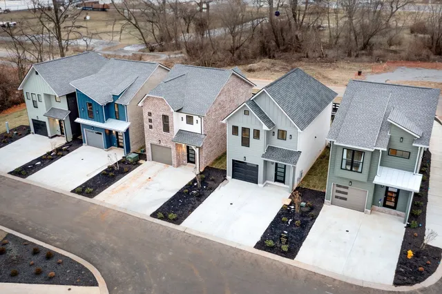 $368,900 | 69 Holland Park, Clarksville, TN 37043