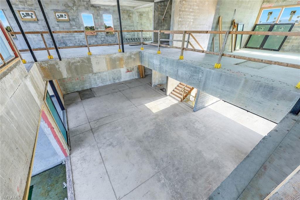 415 Seabee Avenue Naples, FL 34108 - Photo 8 of 32