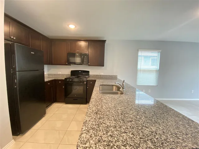 $1,695 | 3523 Glover Peak Place, Crandall, TX 75114