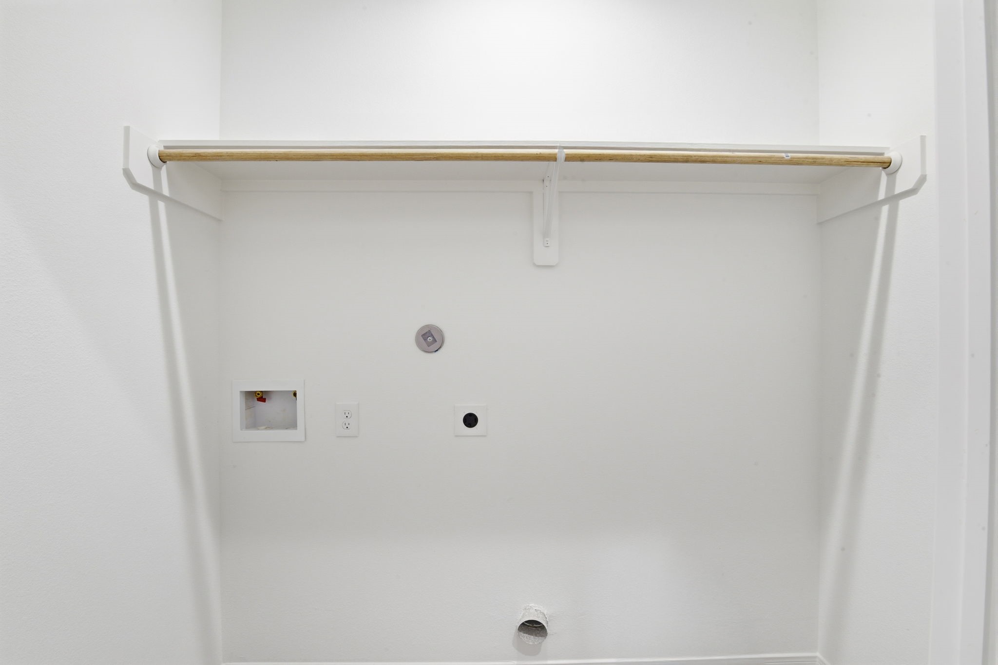 2521 Maple Street, Unit 2521B Liberty, TX 77575 - Photo 13 of 26 a close up view of shower