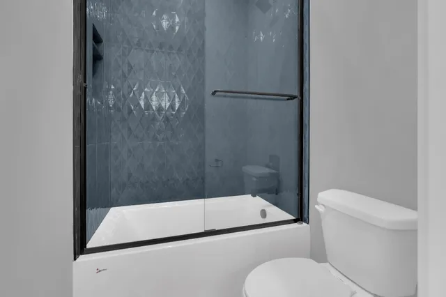 $874,900 | 2108 Country Club Drive, Tullahoma, TN 37388