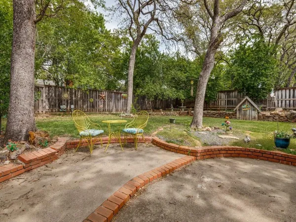 $360,000 | 712 Joanna Drive, Hurst, TX 76053