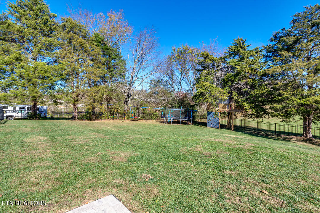 6015 Cate Road Powell, TN 37849 - Photo 55 of 60 067241105-2-6015CateRdKnoxvilleTn-SCREEN
