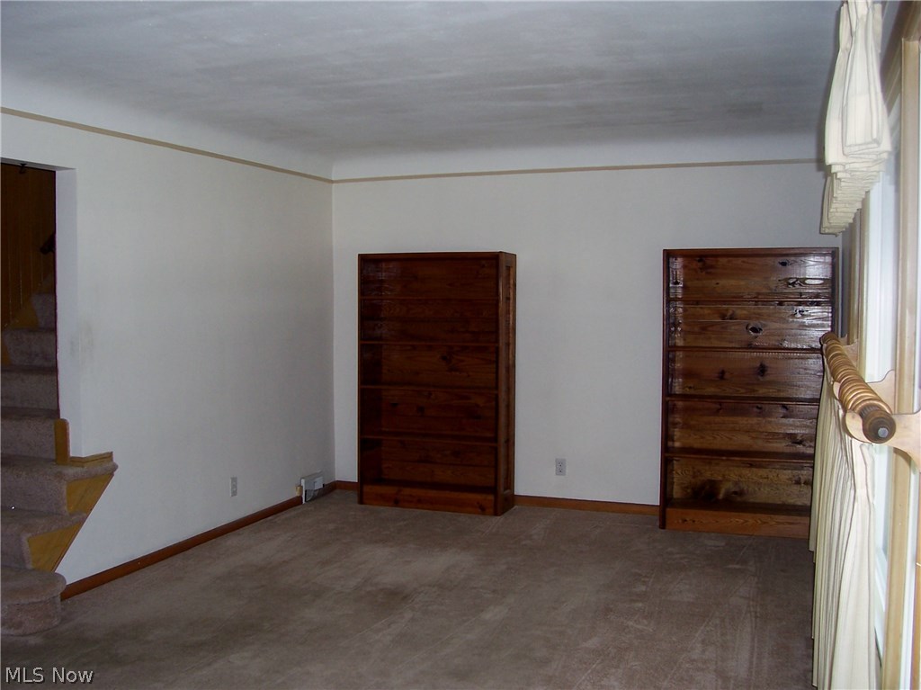 30116 Warren Road Wickliffe, OH 44092 - Photo 2 of 19 Gallery Image 2