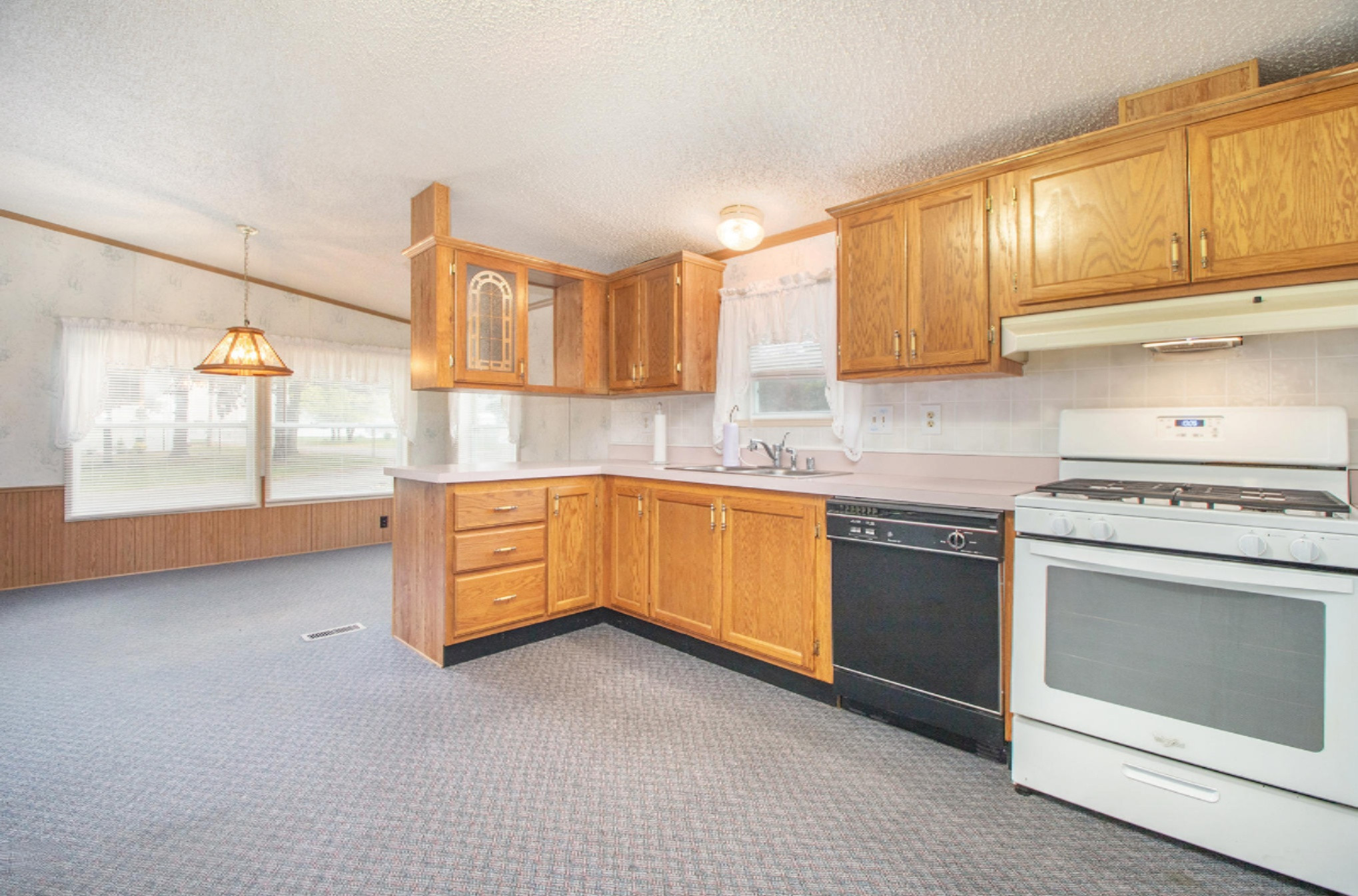 701 14th Street, Unit 79 Three Rivers, MI 49093 - Photo 10 of 21 IMG_3147