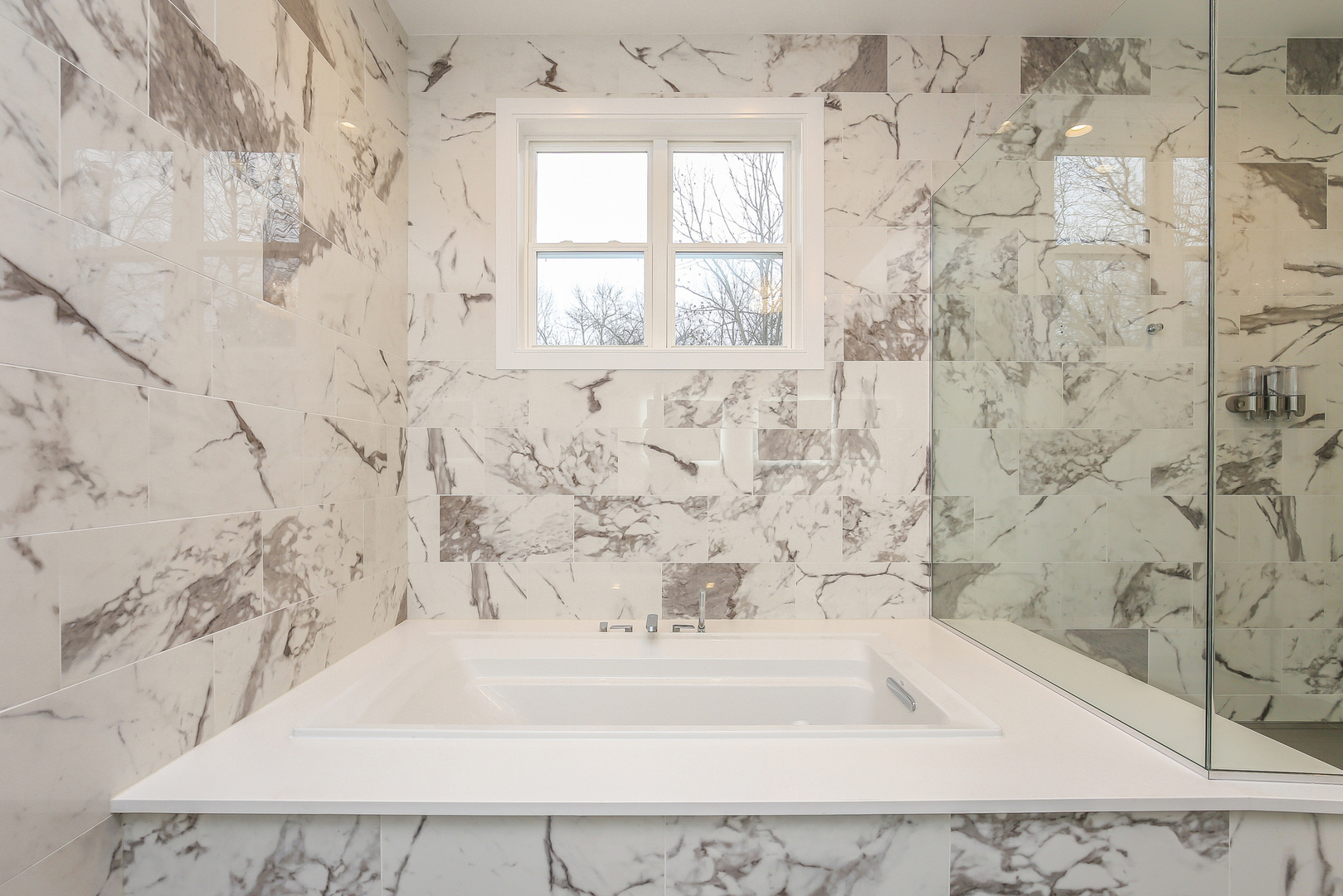 174 Red Leaf Circle Lakewood, IL 60014 - Photo 17 of 54