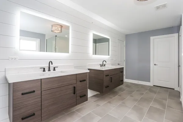 $899,000 | 174 Red Leaf Circle, Lakewood, IL 60014
