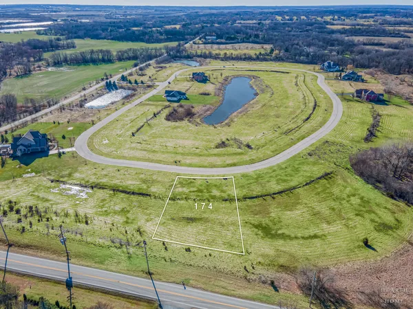$899,000 | 174 Red Leaf Circle, Lakewood, IL 60014