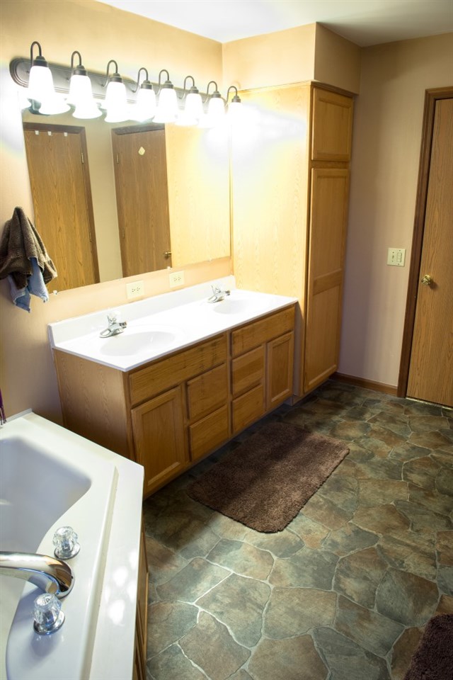 3553 Northwest Shadeland Road Marion, IN 46952 - Photo 19 of 35 Gallery Image 19