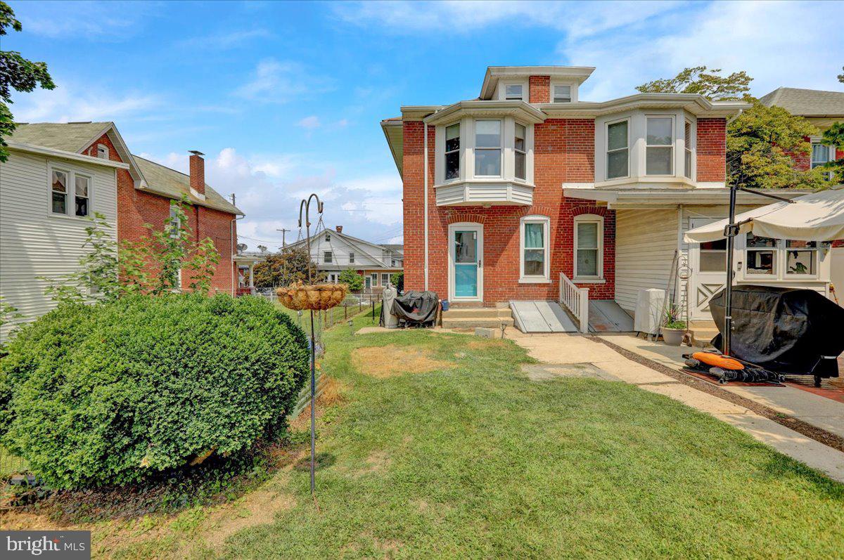 142 Washington Street Reading, PA 19607 - Photo 3 of 18