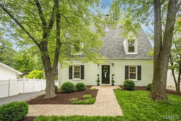 $499,900 | 984 North Woodlawn Avenue, Kirkwood, MO 63122