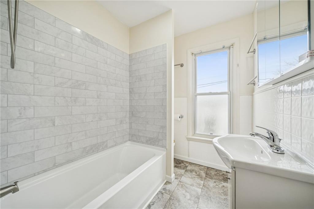 407 Walnut Street Latrobe, PA 15650 - Photo 20 of 32