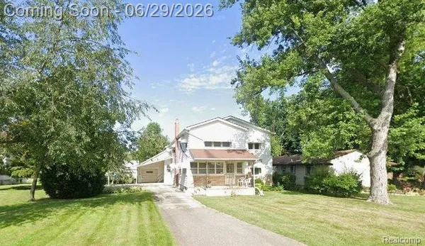$399,900 | 1810 Thorndale Street, Commerce Township, MI 48382