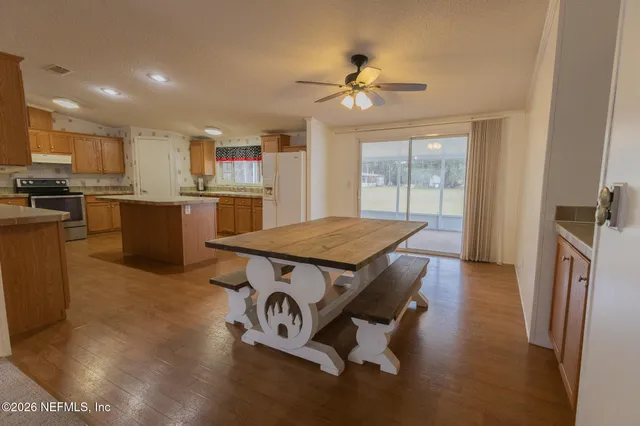 $239,000 | 203 Palmetto Court, Georgetown, FL 32139