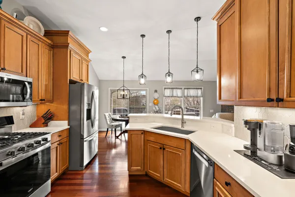 $614,900 | 82 Scotscraig Drive, Valparaiso, IN 46385