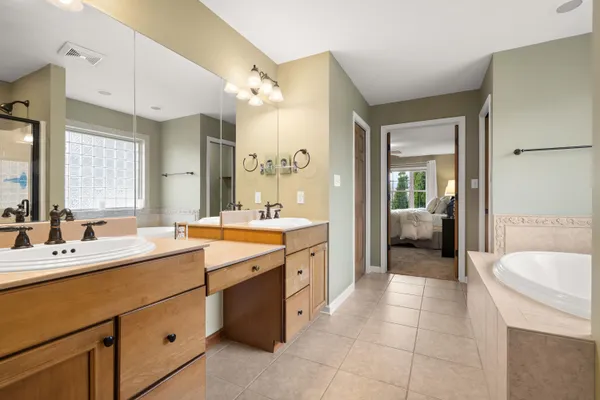 $614,900 | 82 Scotscraig Drive, Valparaiso, IN 46385