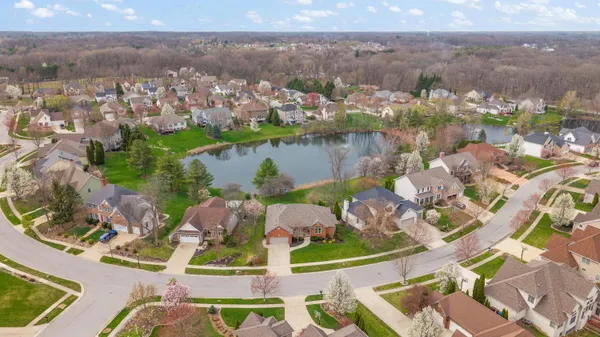 $614,900 | 82 Scotscraig Drive, Valparaiso, IN 46385