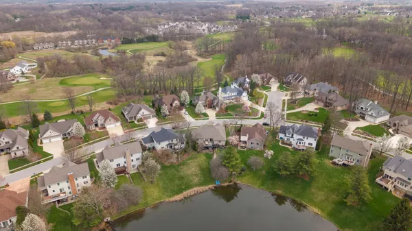 $614,900 | 82 Scotscraig Drive, Valparaiso, IN 46385