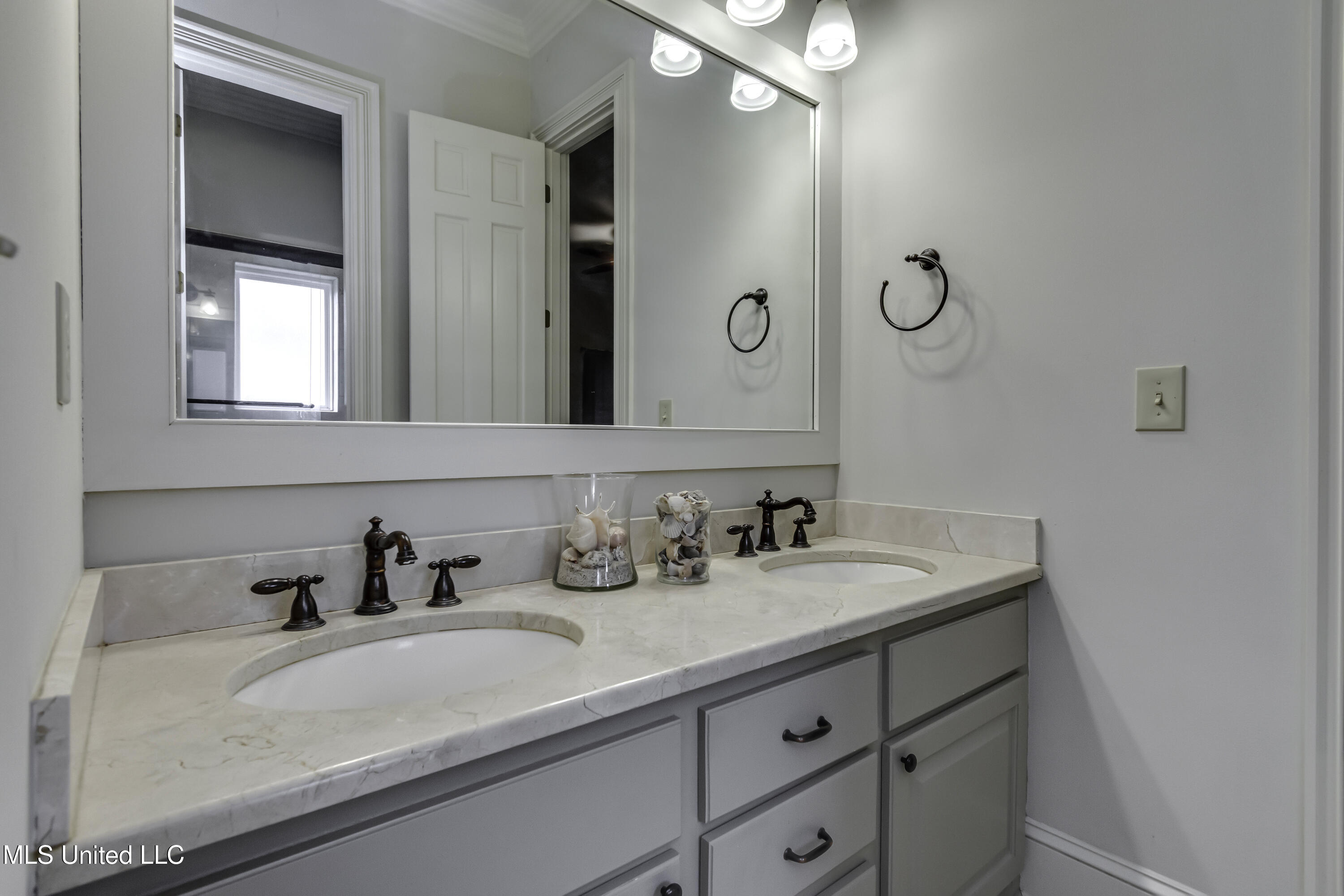 114 Southern Ridge Drive Madison, MS 39110 - Photo 43 of 77 114 Southern Ridge Dr--42