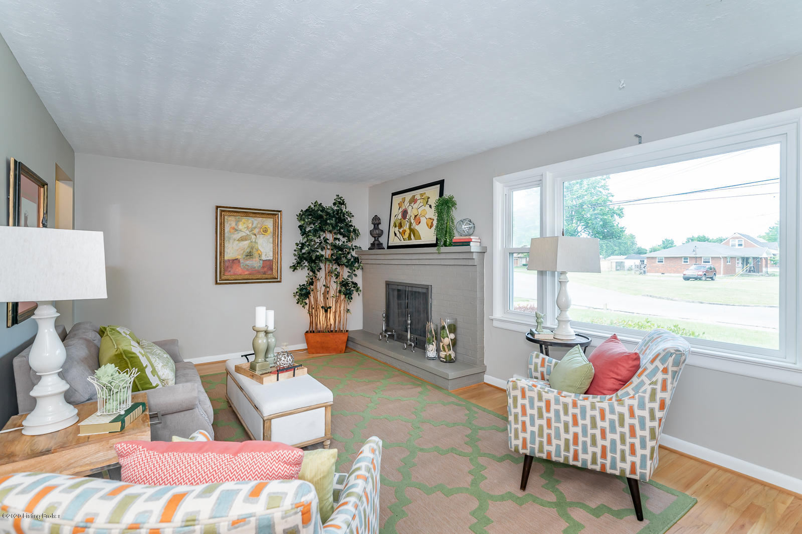 2242 Farnsley Road Louisville, KY 40216 - Photo 5 of 33 2242 Farnsley Rd Shively-20