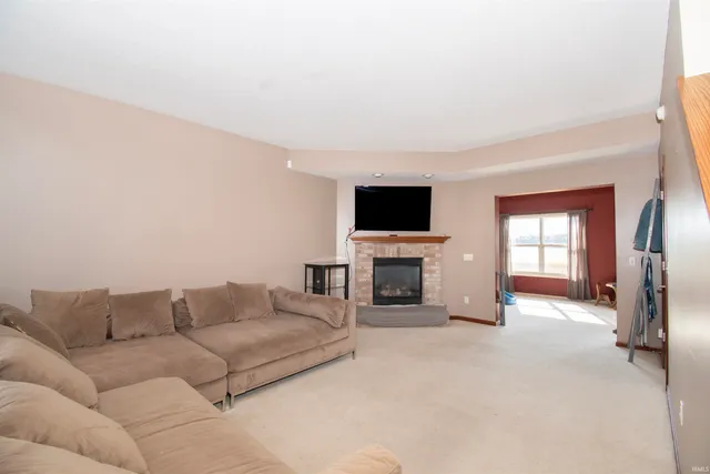 $285,000 | 9020 Ashton Pointe Boulevard, Fort Wayne, IN 46819