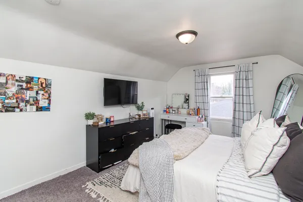 $220,000 | 1525 10th Street North, Fargo, ND 58102