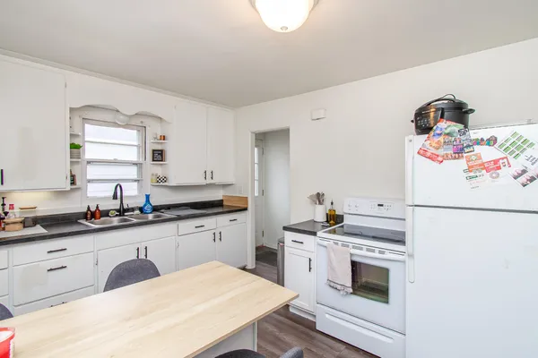 $220,000 | 1525 10th Street North, Fargo, ND 58102