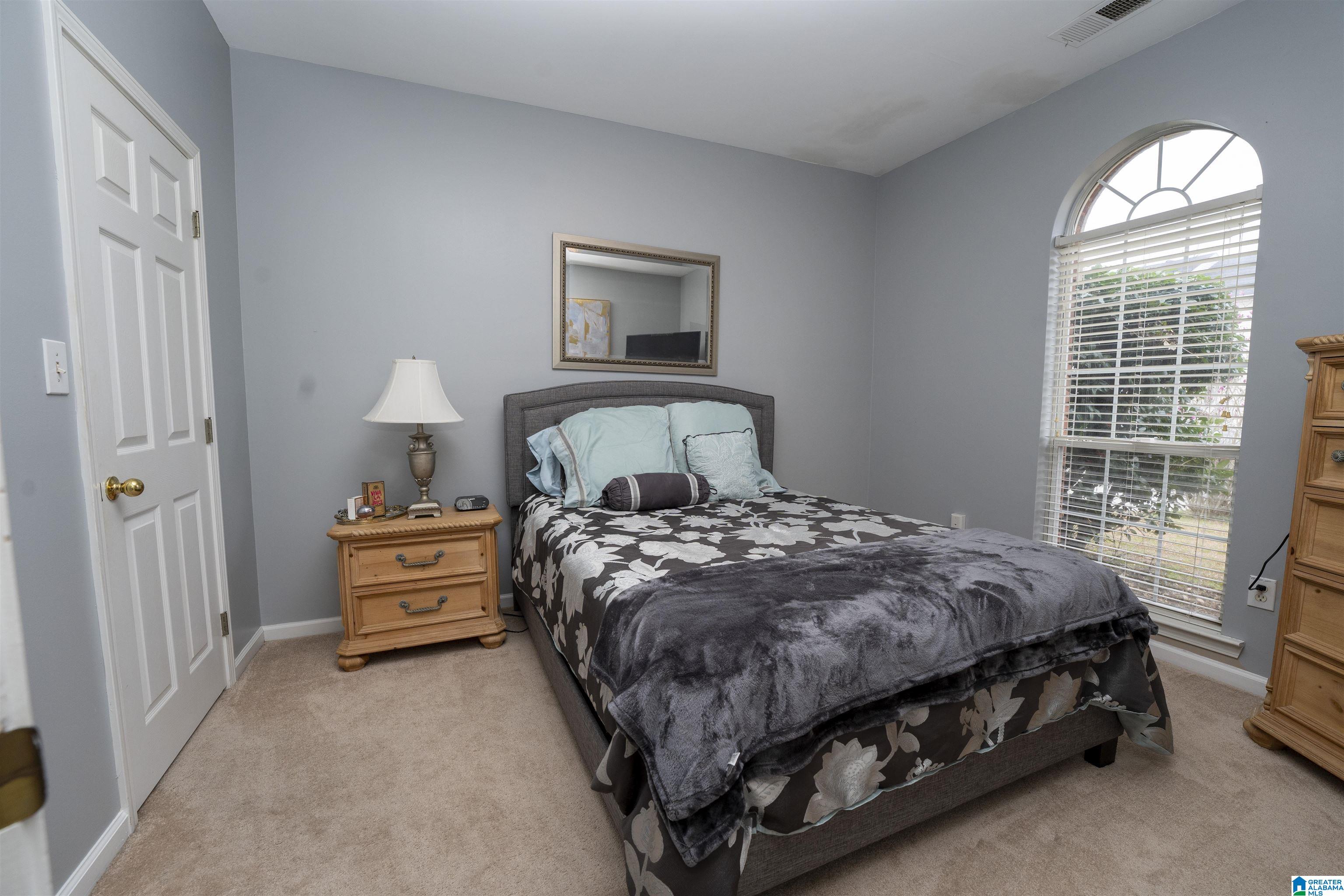 201 Cambrian Ridge Trail Pelham, AL 35124 - Photo 8 of 11