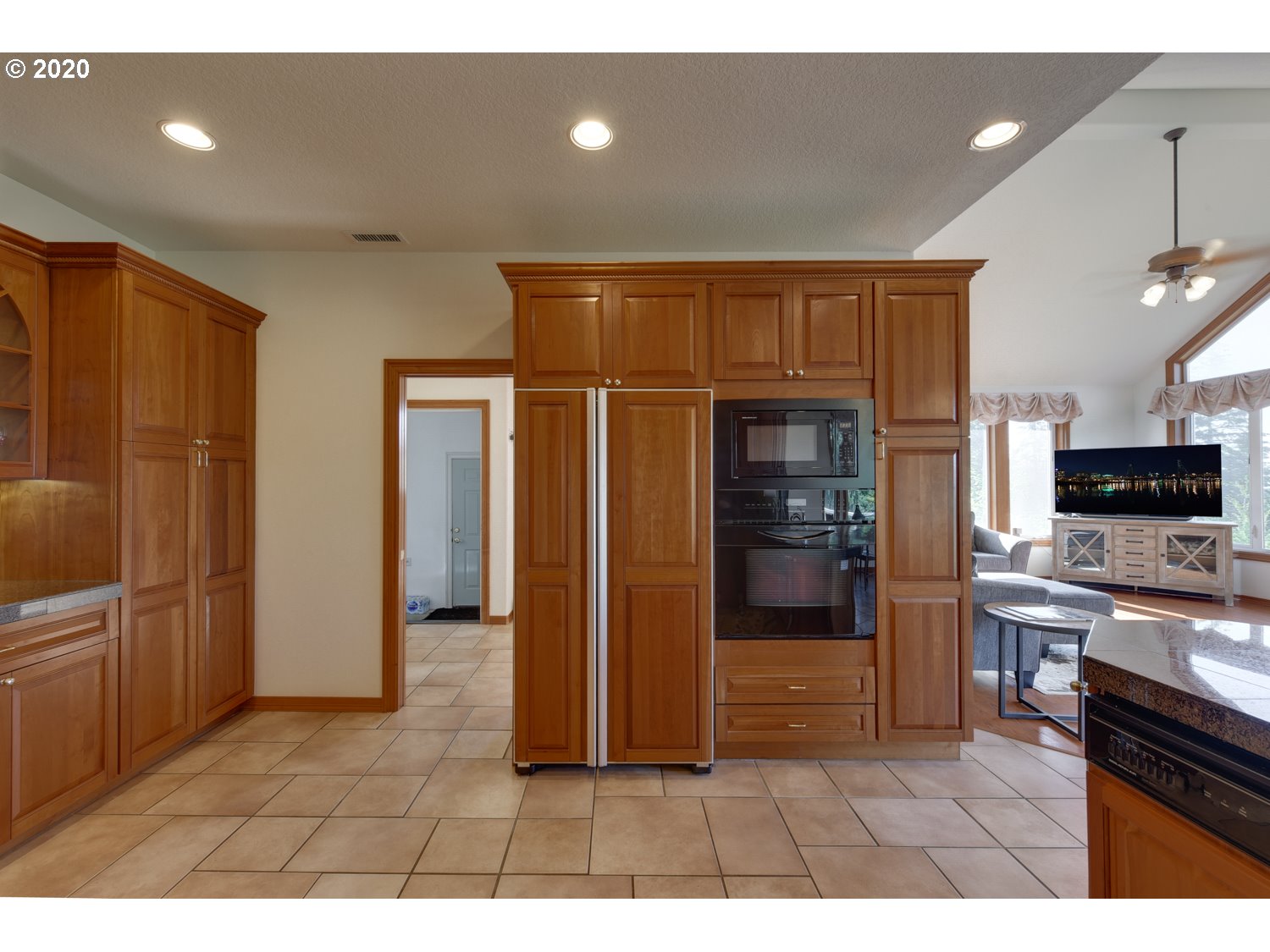 10462 Southeast Vradenburg Road Happy Valley, OR 97086 - Photo 11 of 30 Gallery Image 11
